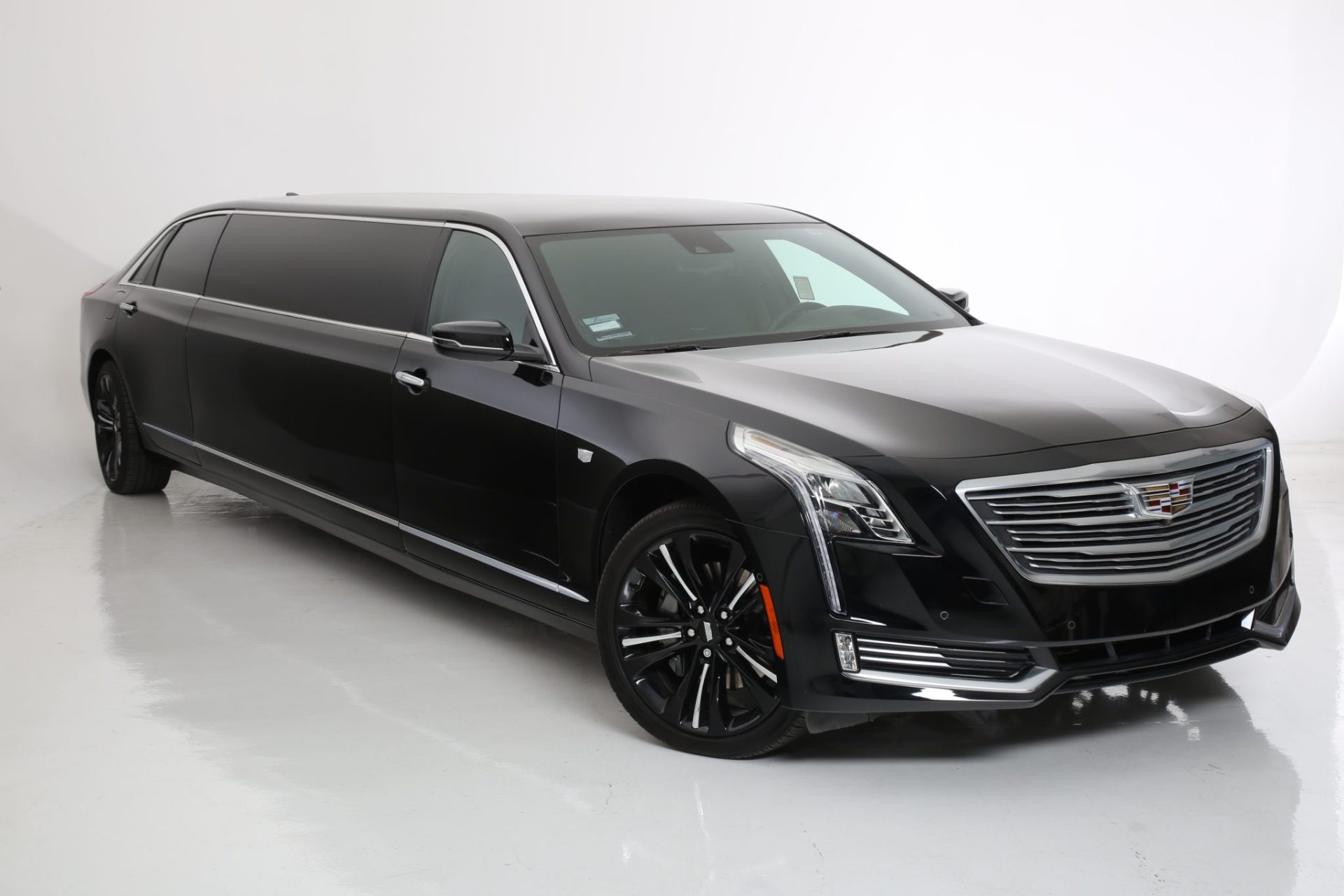 Cadillac CT6-V Stretched Limousine - Exterior Photo #6