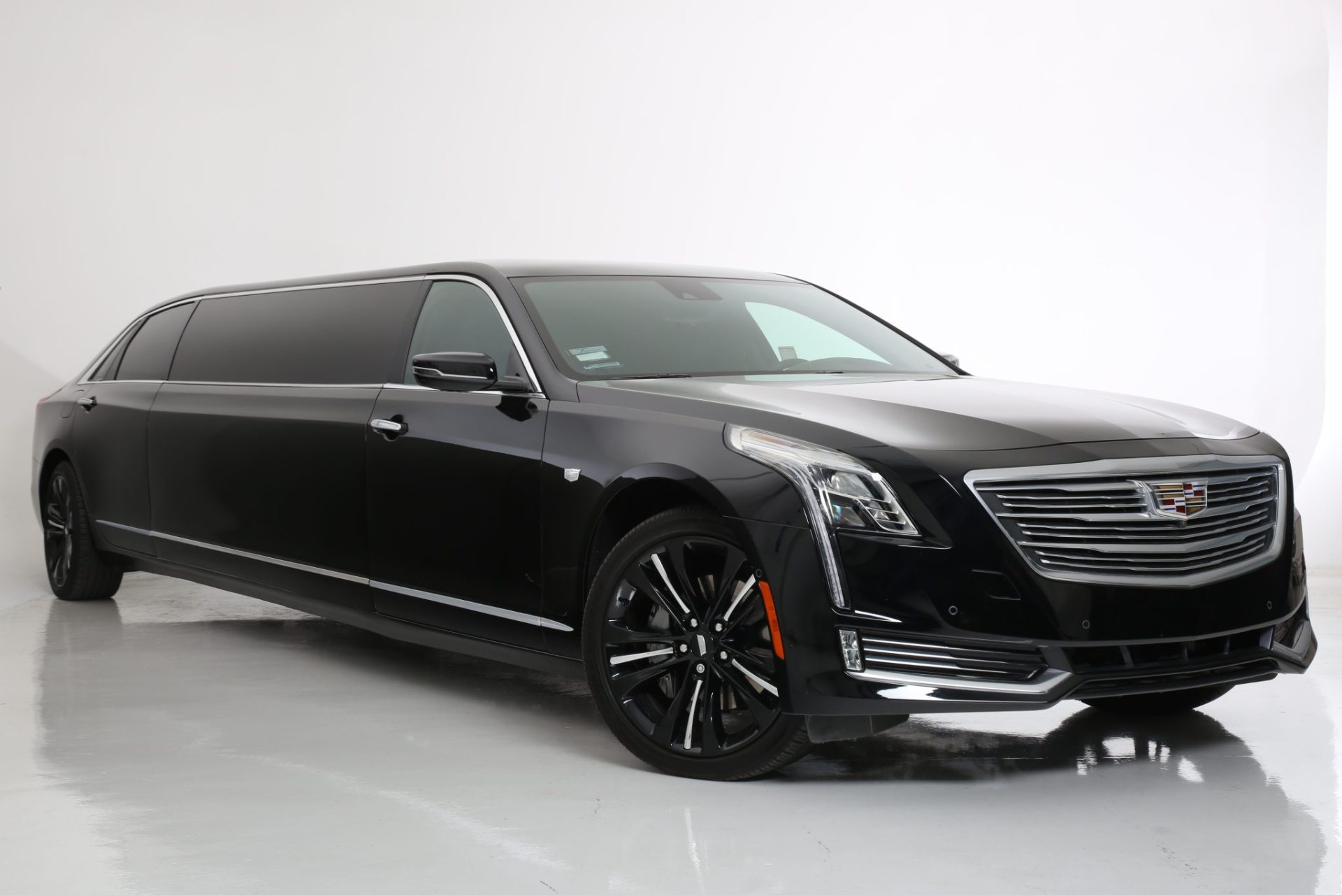 Cadillac CT6-V Stretched Limousine - Exterior Photo #7