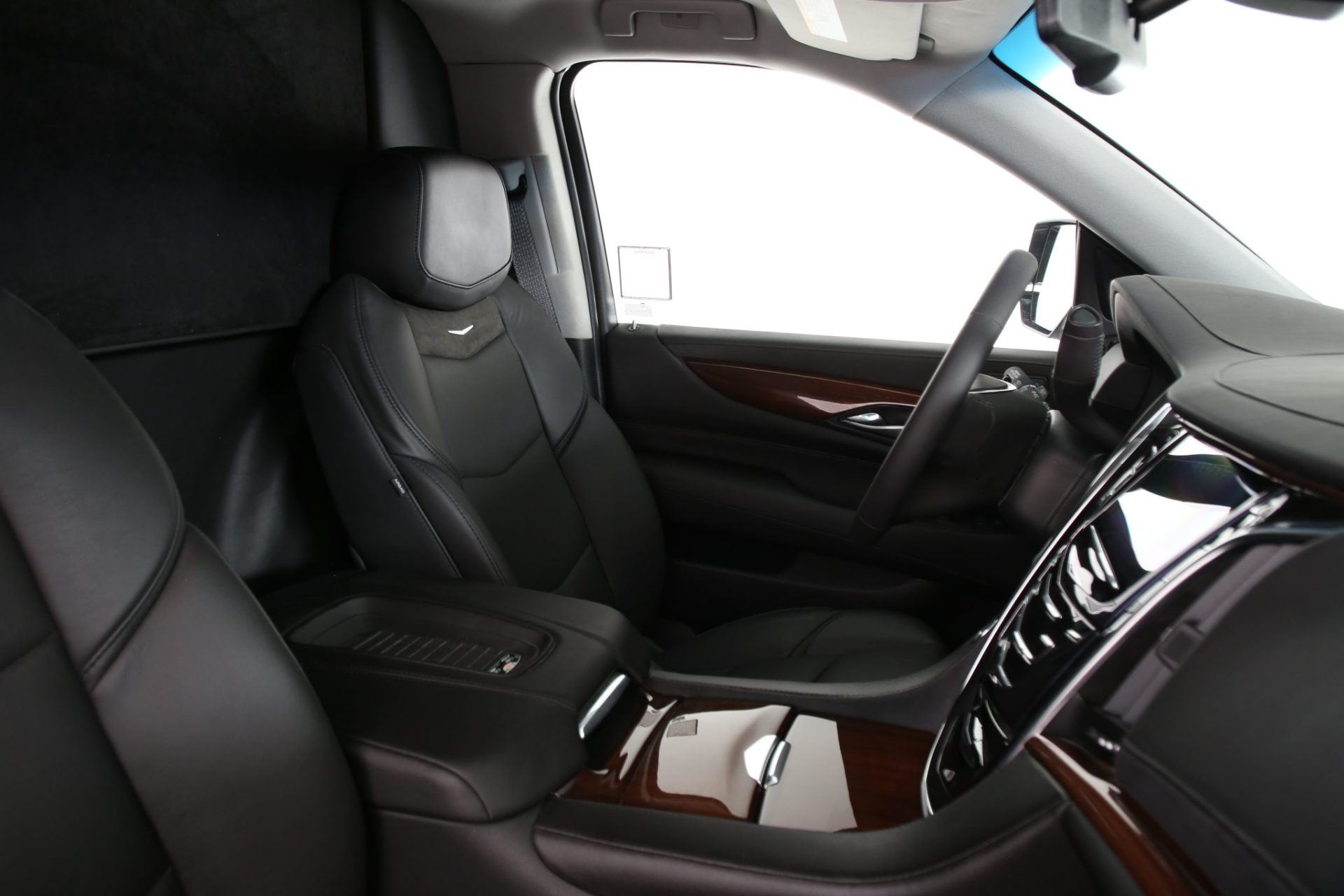 Cadillac Escalade ESV Limousine - Interior Photo #1