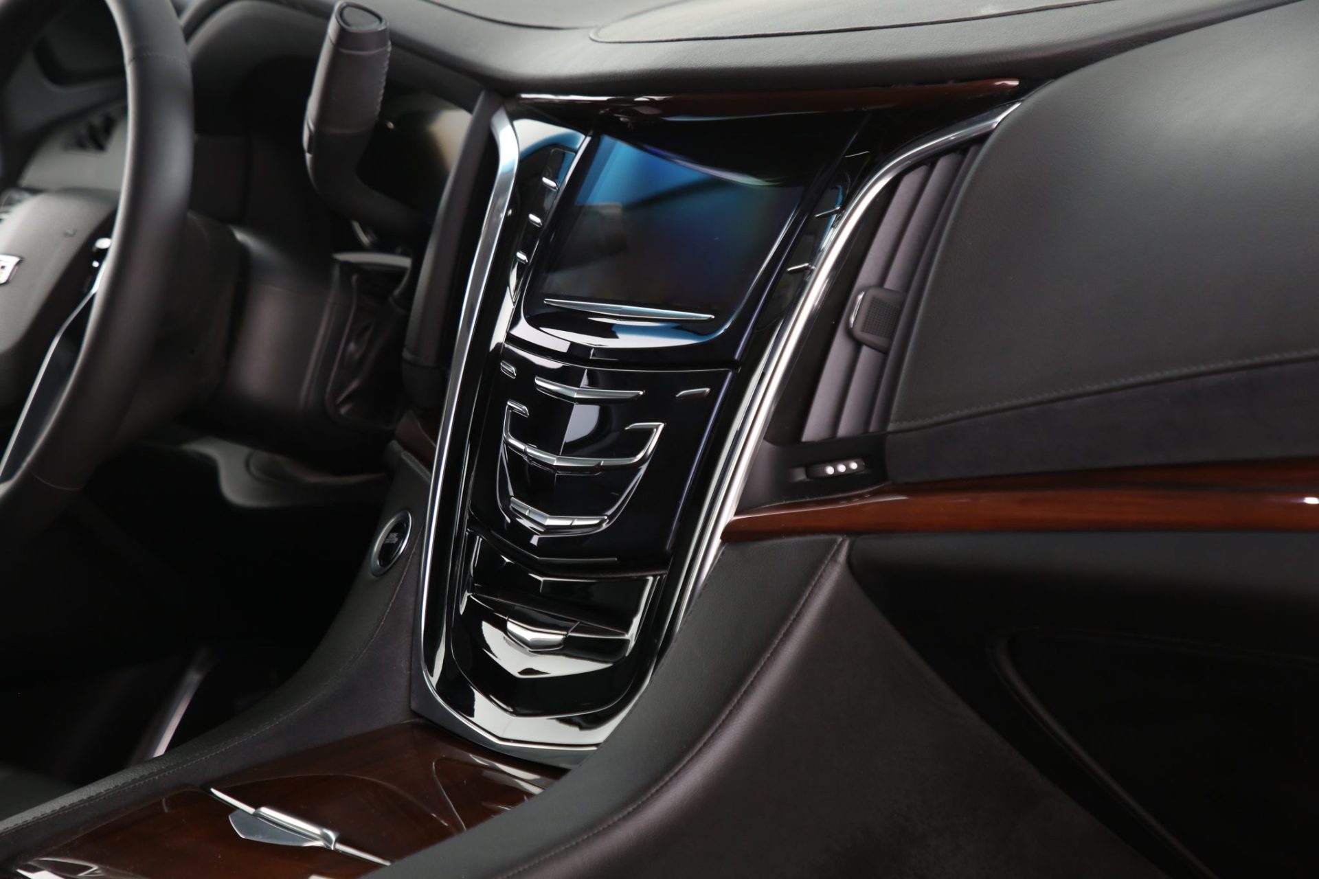 Cadillac Escalade ESV Limousine - Interior Photo #3