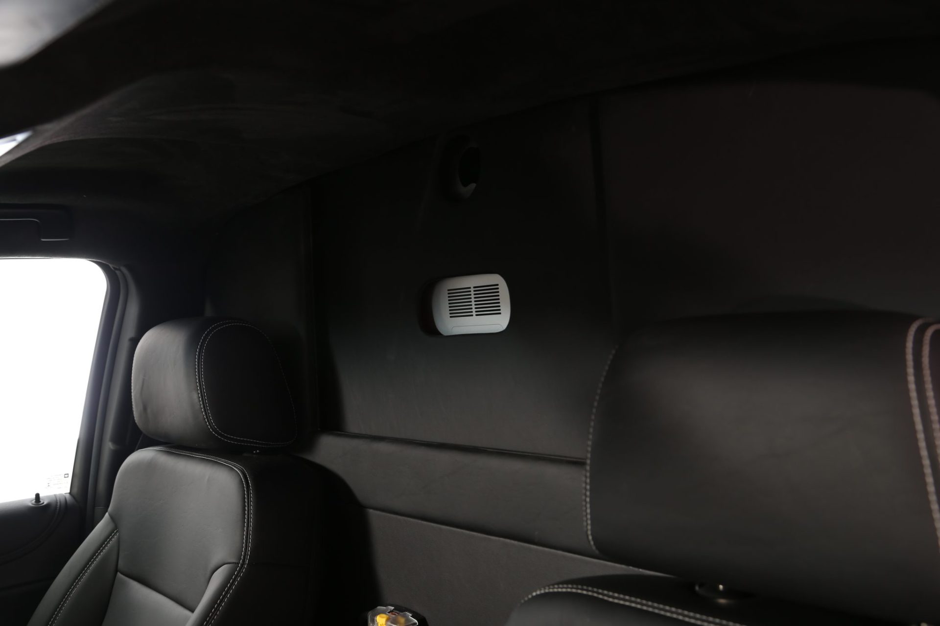 Chevy Suburban CEO Mobile Office Limousine - Interior Photo #5