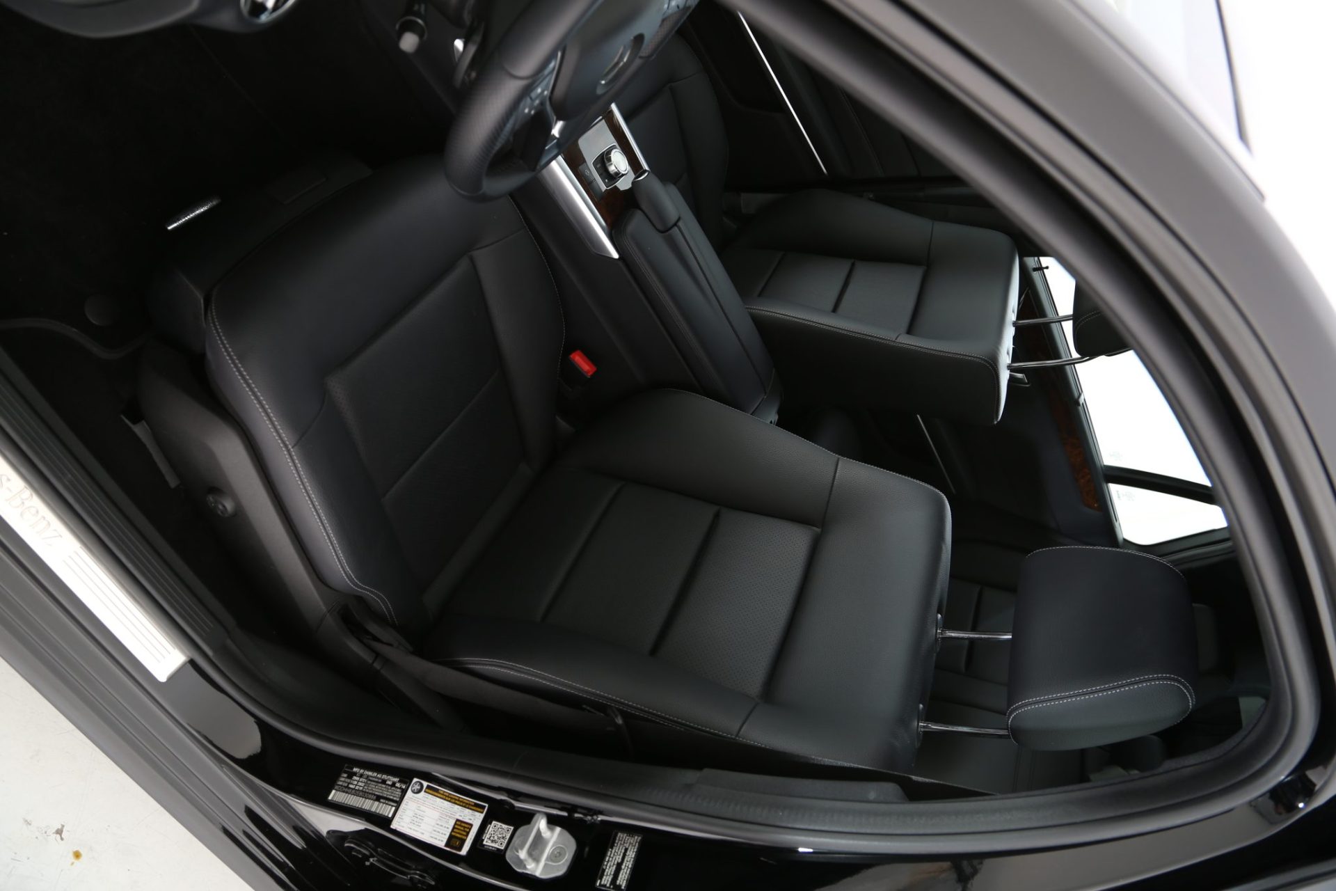 Mercedes Benz S-Class Hearse Limousine - Interior Photo #4