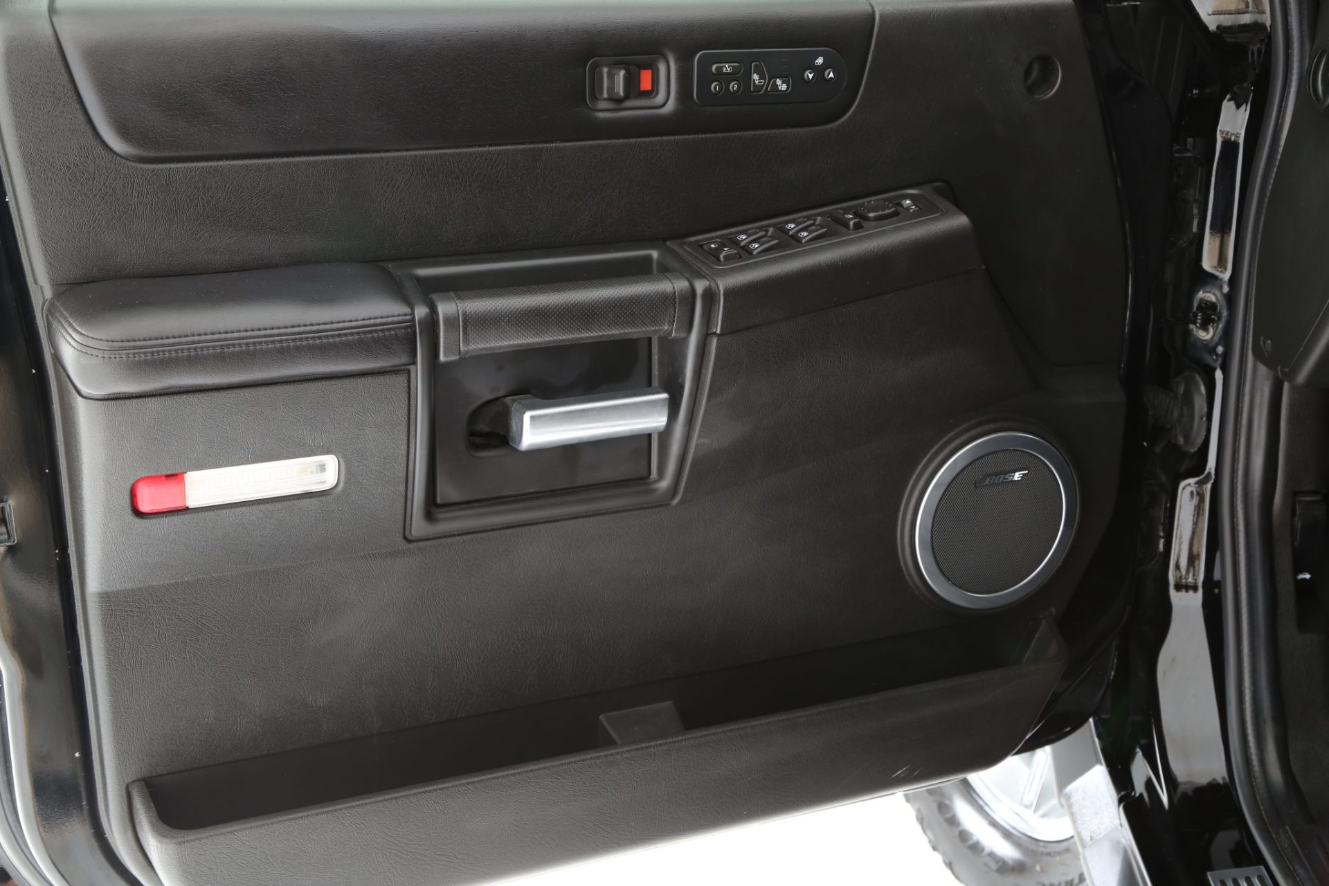 Hummer Custom 6-Door Limousine - Interior Photo #8