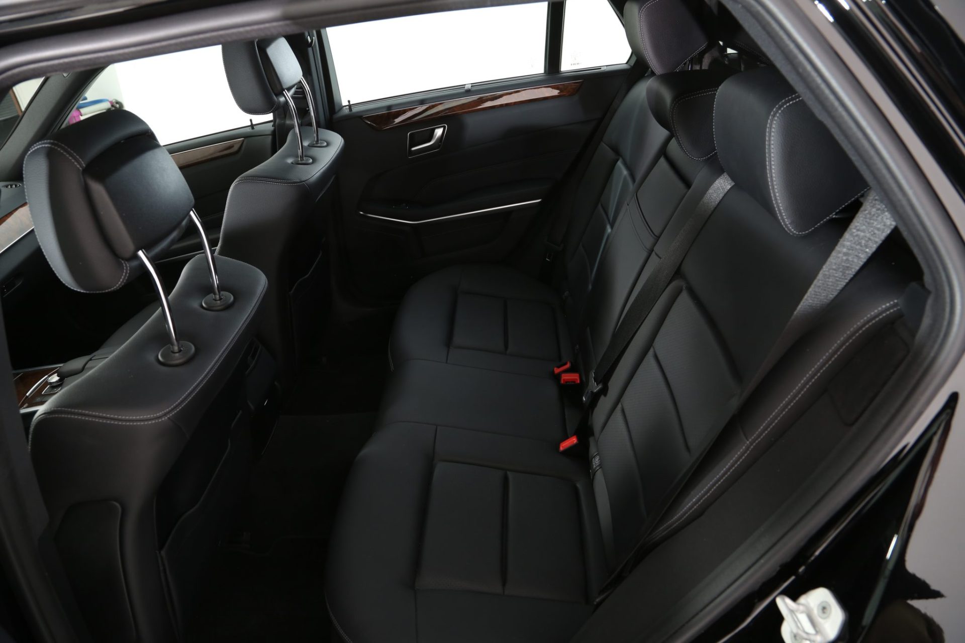 Mercedes Benz S-Class Hearse Limousine - Interior Photo #8