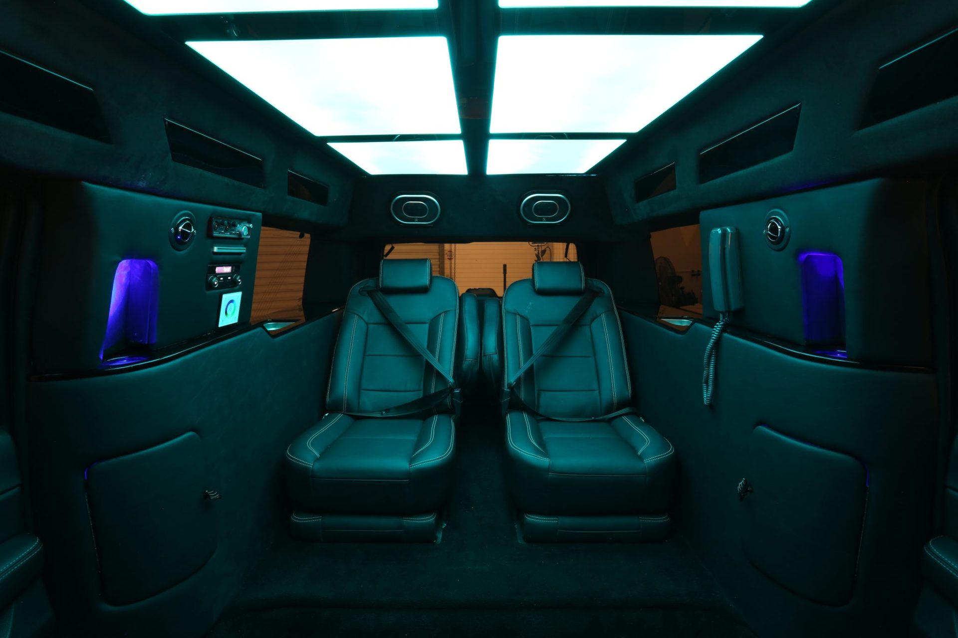 Chevy Suburban CEO Mobile Office Limousine - Interior Photo #13
