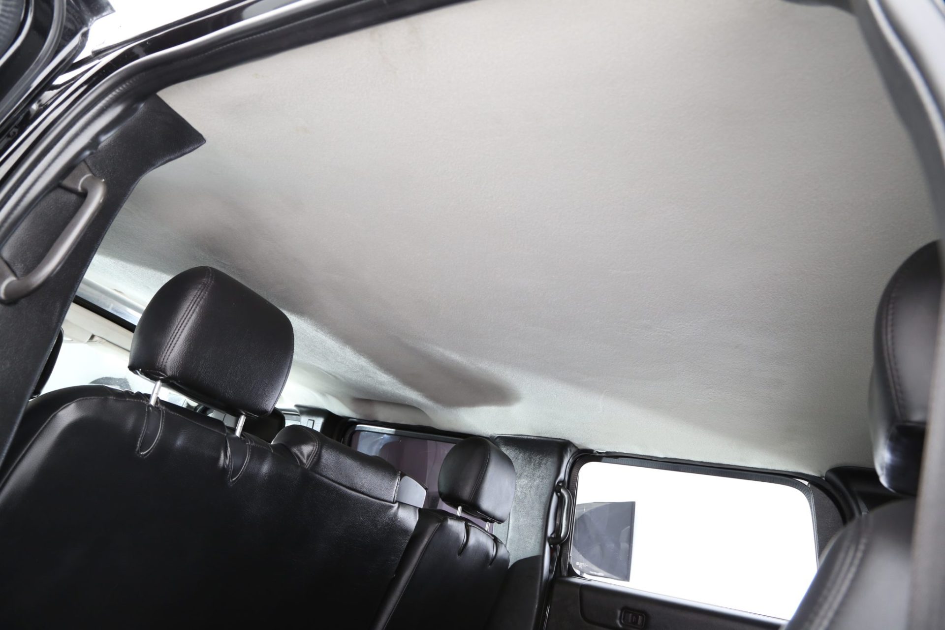 Hummer Custom 6-Door Limousine - Interior Photo #14
