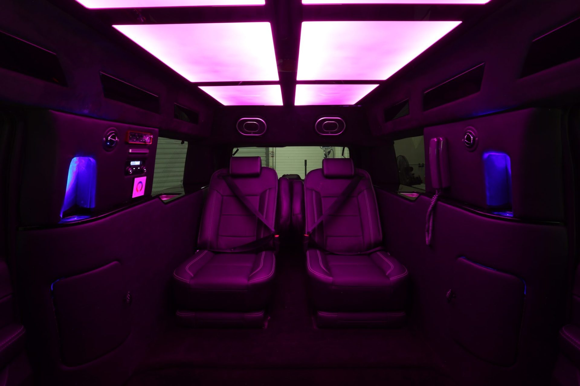 Chevy Suburban CEO Mobile Office Limousine - Interior Photo #15