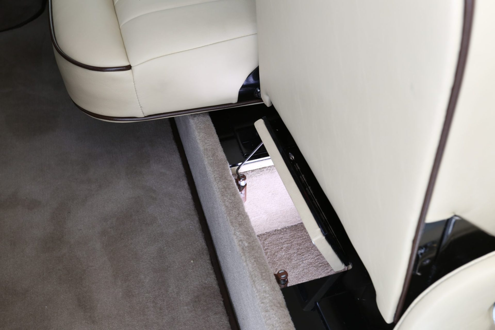 Custom Cadillac Escalade ESV Mobile Office Limousine - Interior Photo #15