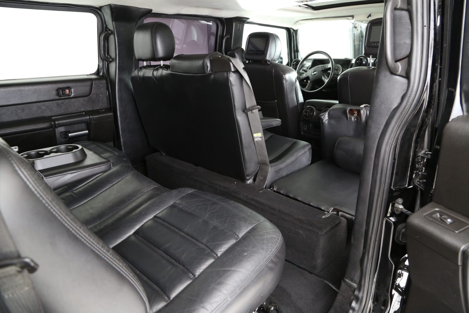 Hummer Custom 6-Door Limousine - Interior Photo #17