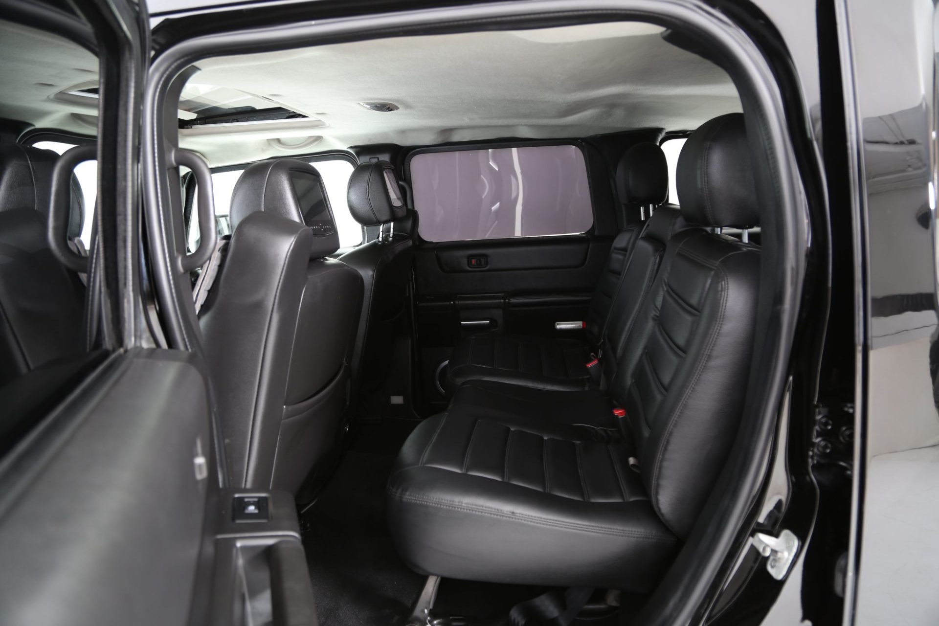 Hummer Custom 6-Door Limousine - Interior Photo #20