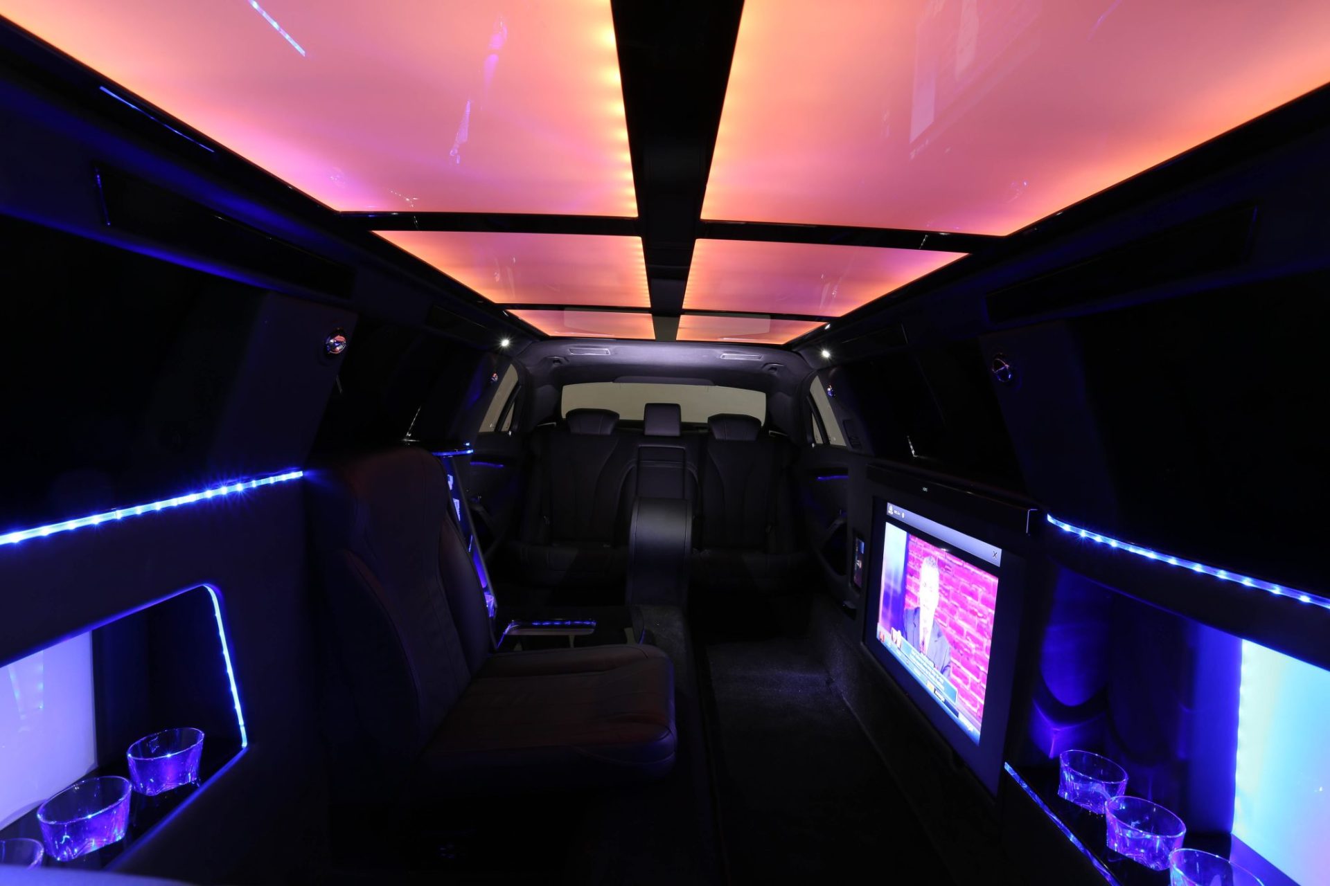 Mercedes Benz S-Class Stretched Limousine - Interior Photo #39