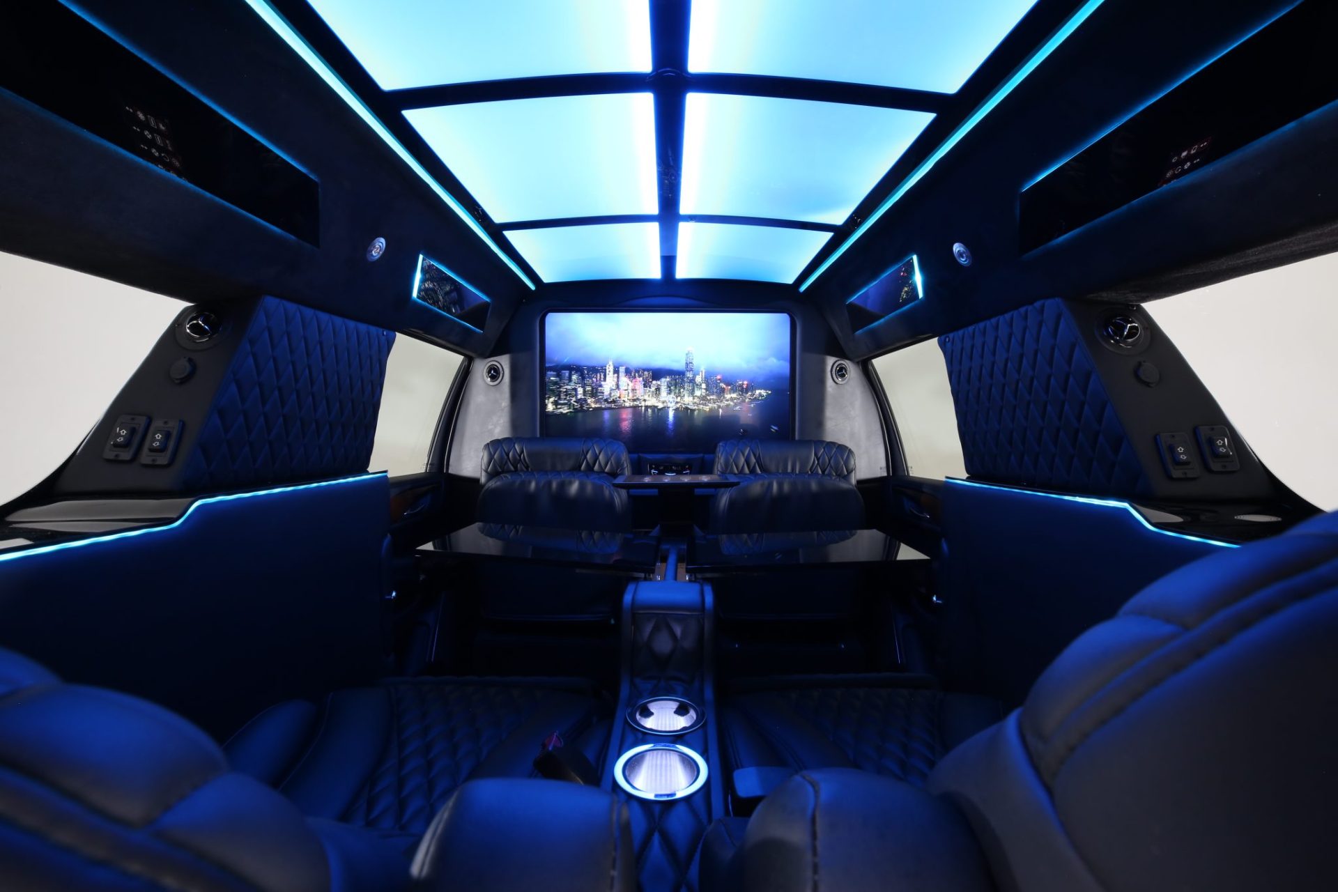 Cadillac Escalade ESV Limousine - Interior Photo #46