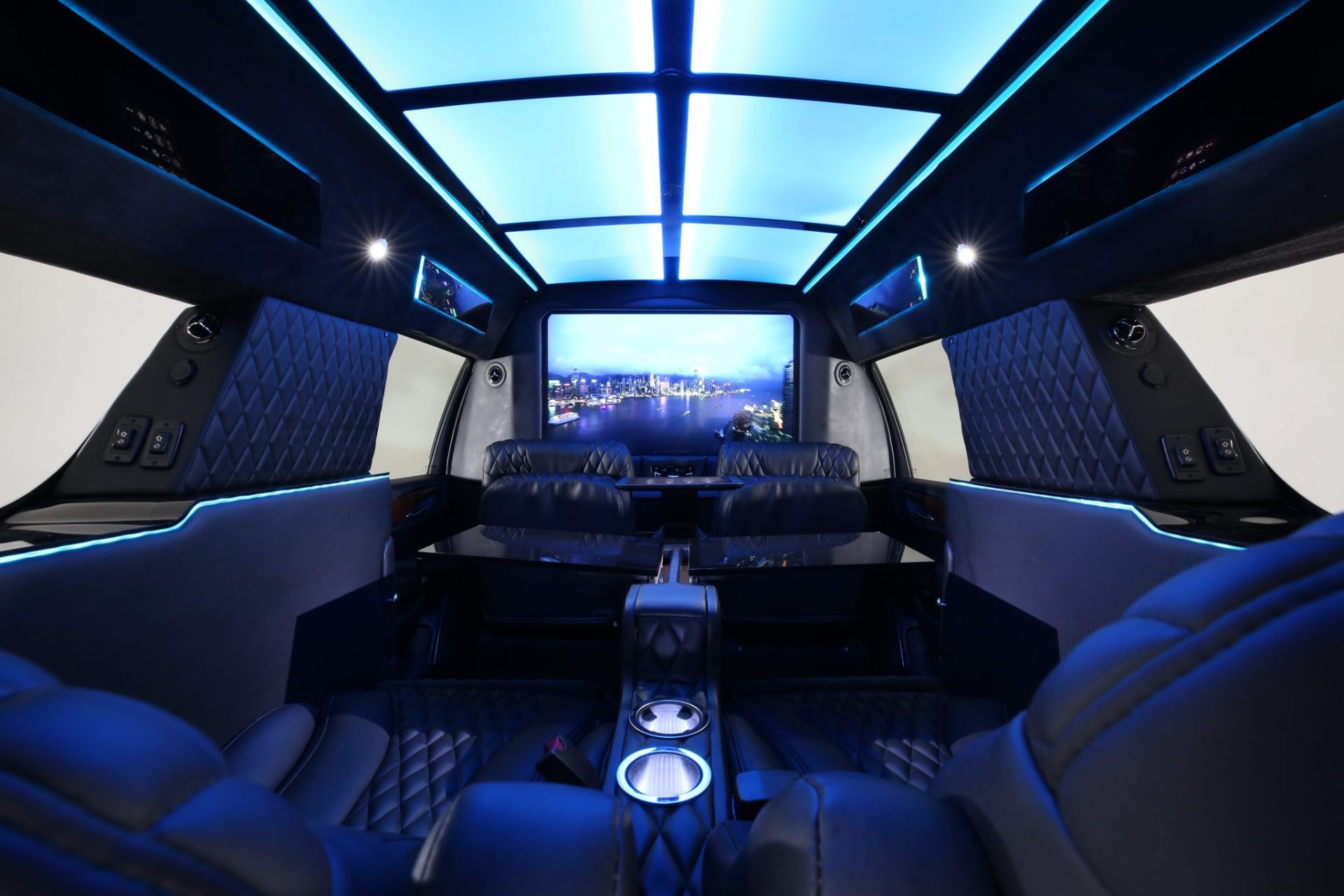 Cadillac Escalade ESV Limousine - Interior Photo #47
