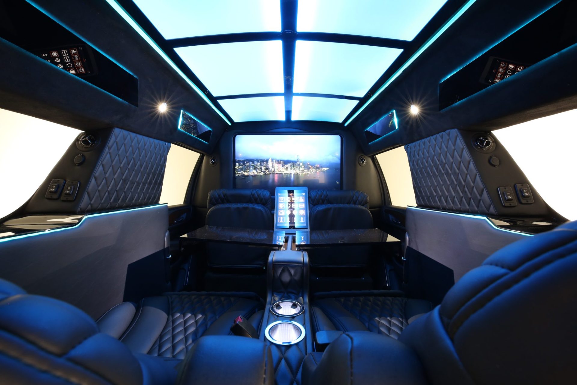 Cadillac Escalade ESV Limousine - Interior Photo #53
