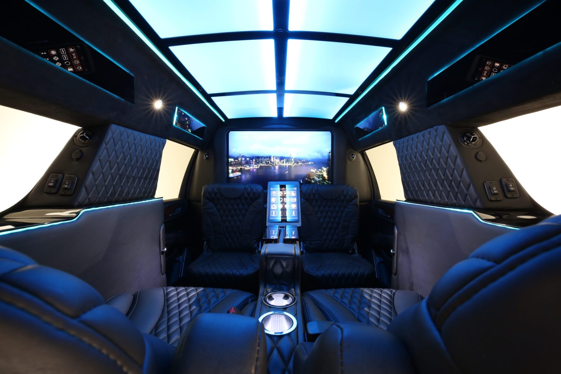 Cadillac Escalade ESV Limousine - Interior Photo #57