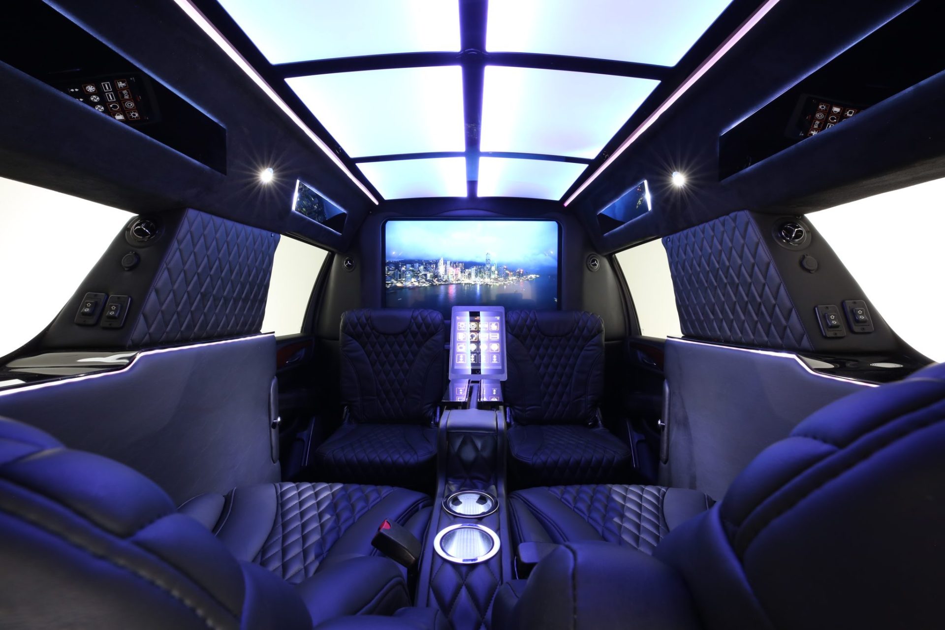 Cadillac Escalade ESV Limousine - Interior Photo #67