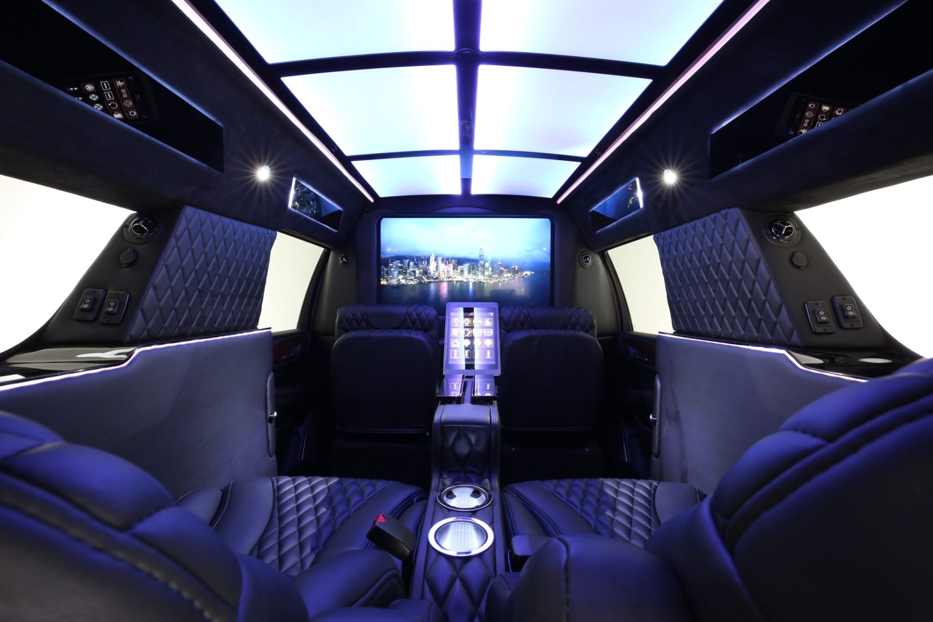Cadillac Escalade ESV Limousine - Interior Photo #68
