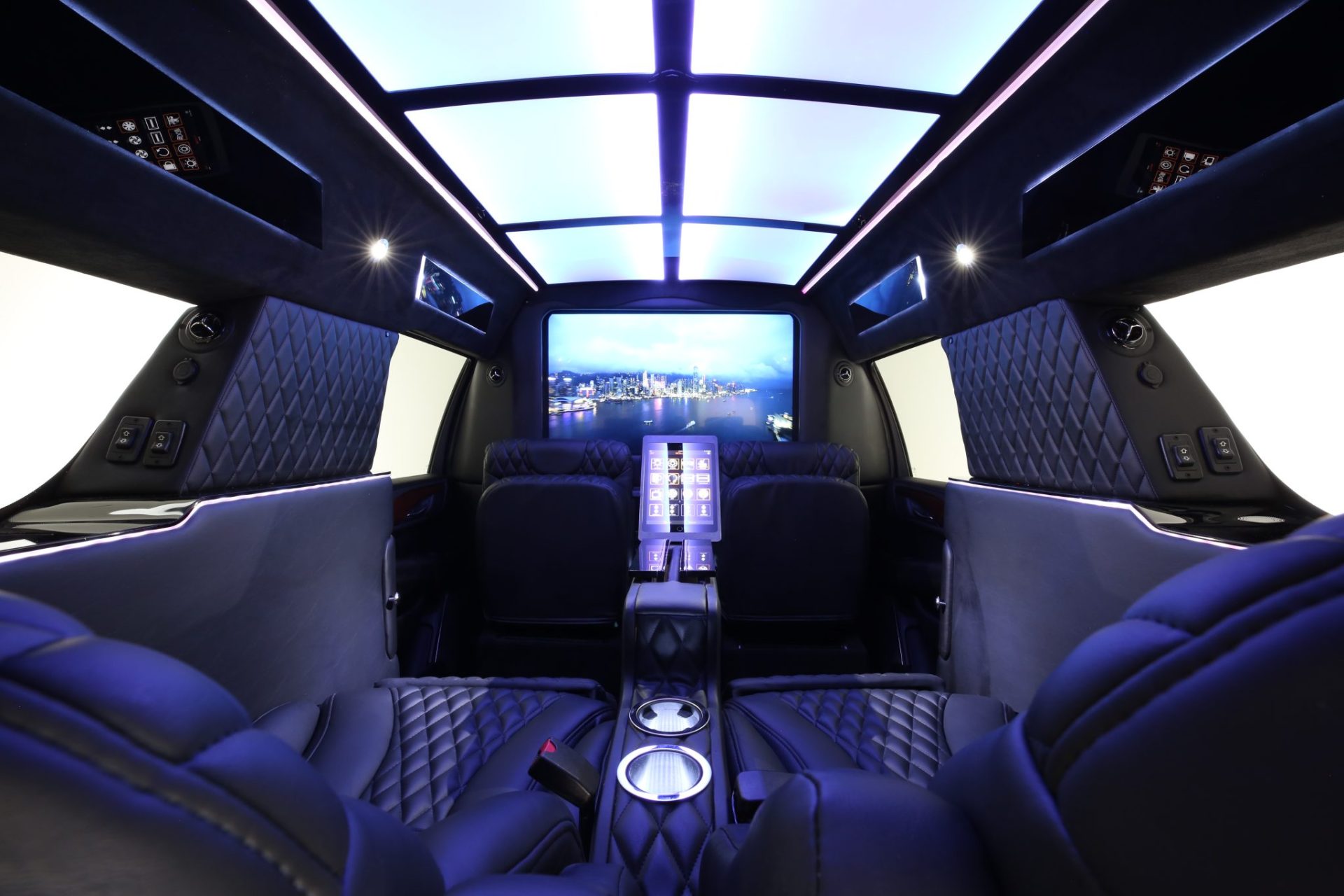 Cadillac Escalade ESV Limousine - Interior Photo #69